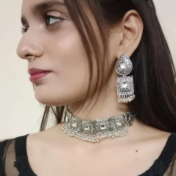 Silver Tribal Mirror Jewelry Set, Ethnic Silver Jewelry Set With Small Bells, - Picture 2 of 6